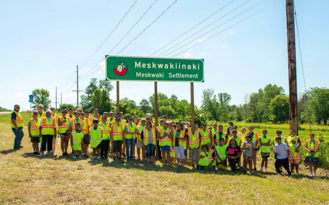 DOT UNVEILS MESKWAKI DUAL LANGUAGE SIGNS ON HIGHWAY 30