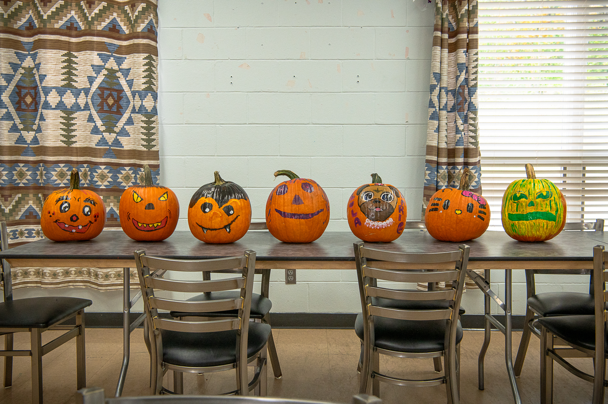 10.20 Seniors Pumpkin Painting